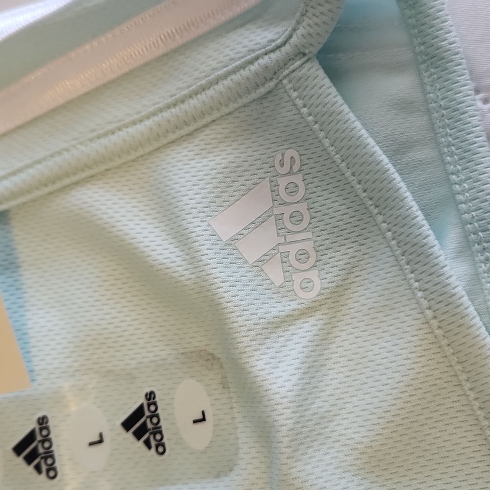 Girl's Adidas L(14) Ice Mint shorts - Picture 3 of 4